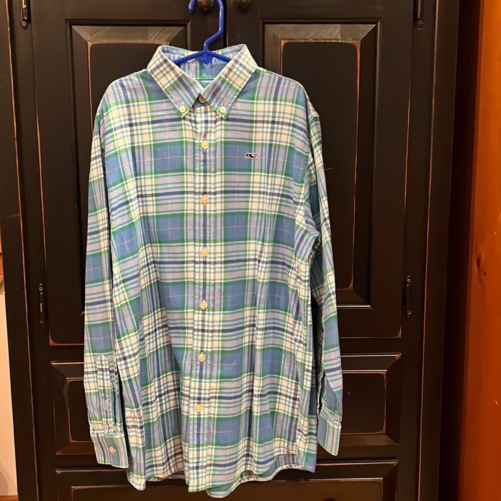 Vineyard vines